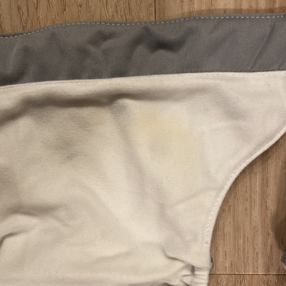 Bumgenius 5.0 Pocket Diaper in Grey - Picture 4 of 8